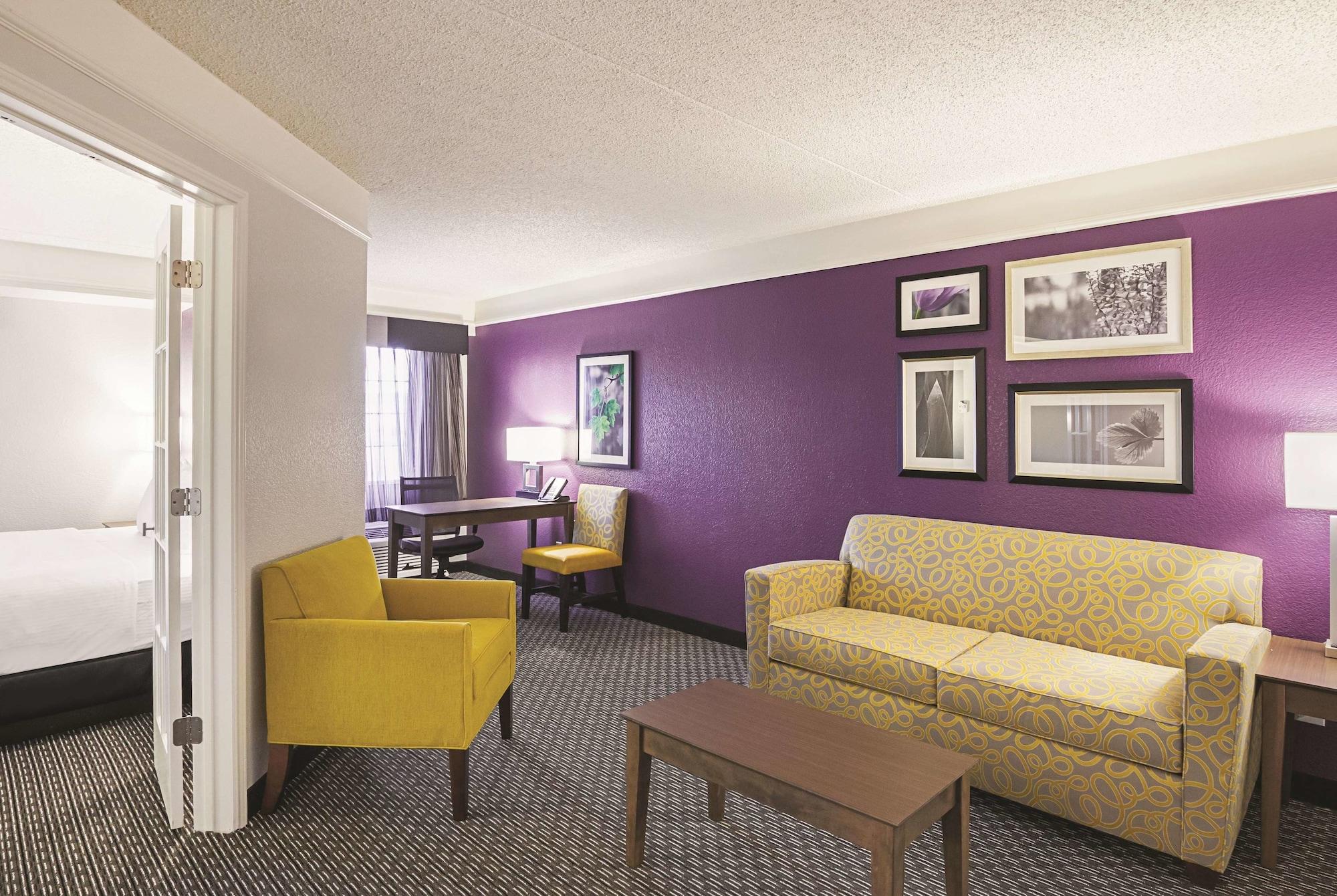 La Quinta By Wyndham Fort Worth North Exterior photo