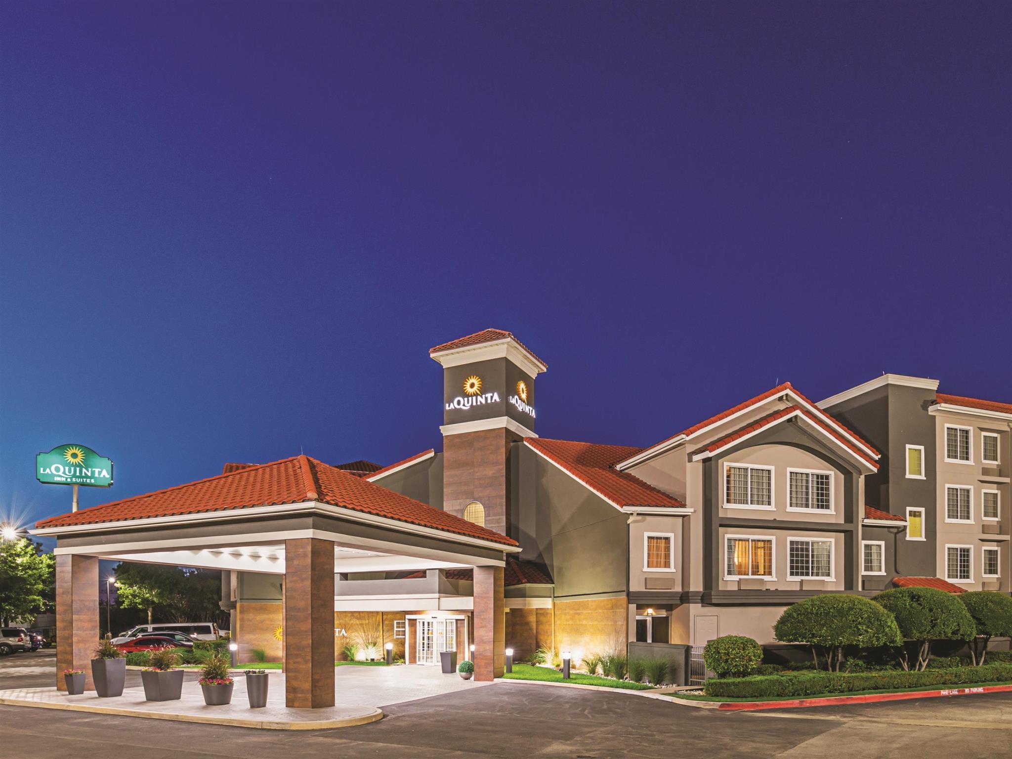 La Quinta By Wyndham Fort Worth North Exterior photo