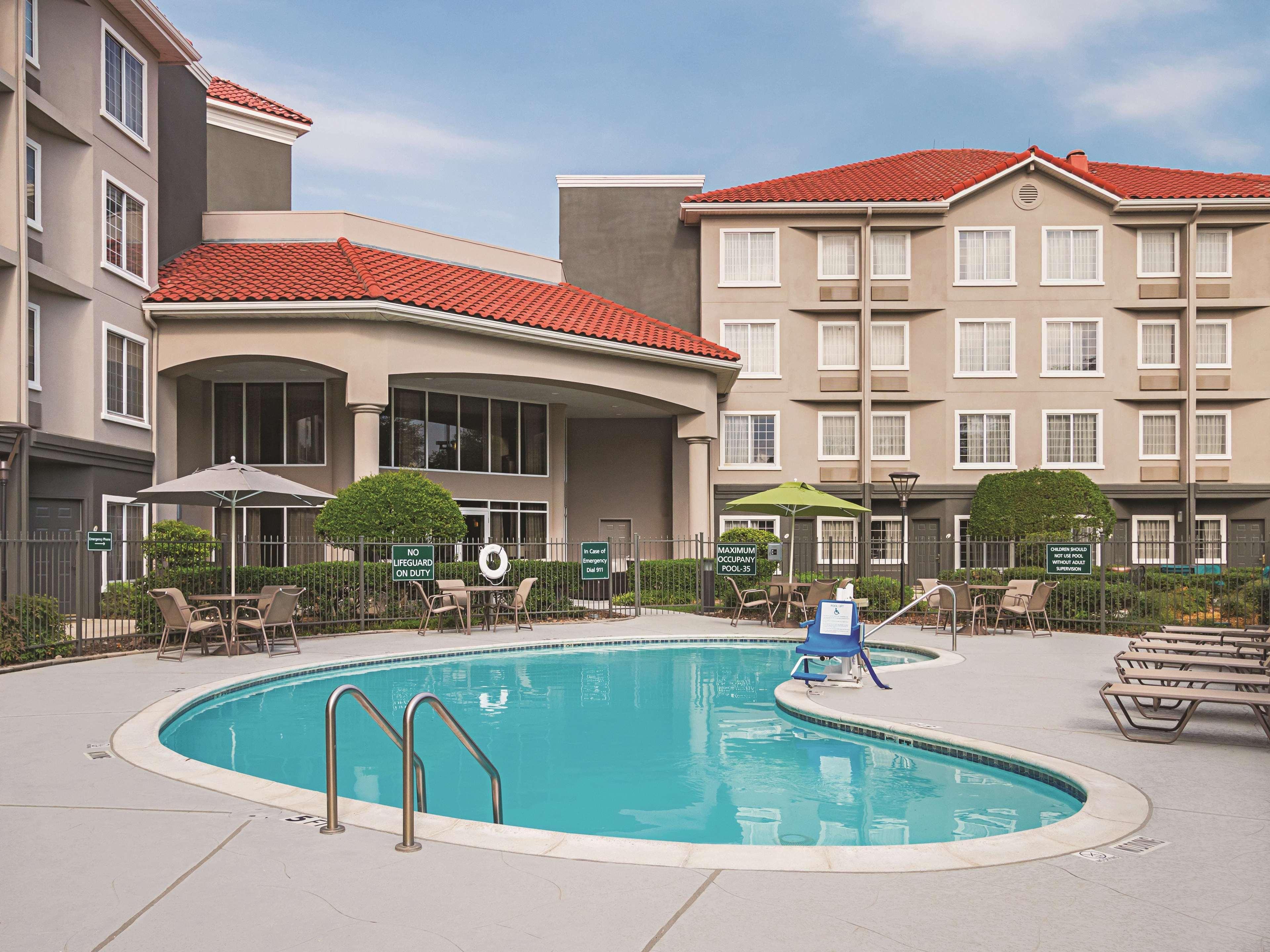 La Quinta By Wyndham Fort Worth North Exterior photo