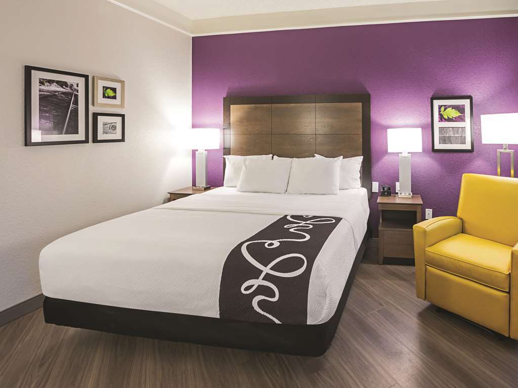 La Quinta By Wyndham Fort Worth North Room photo